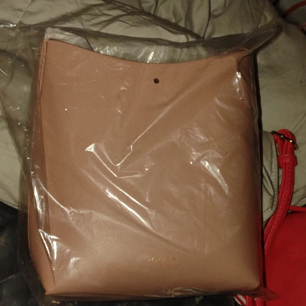NWT Samara Shoulder Bag -Peony (100% Vegan Leather) - Picture 4 of 6